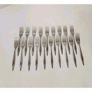 Lot Of 19 Oneidacraft Deluxe Stainless Steel Dinner Forks Lasting Rose Pattern